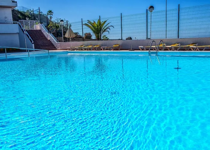 Apt With Terrace Facing Amadores Beach