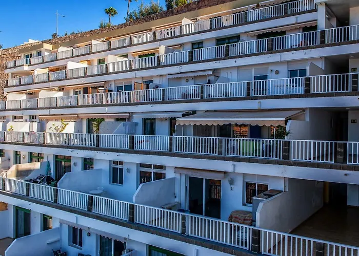 Apt With Terrace Facing Amadores Beach