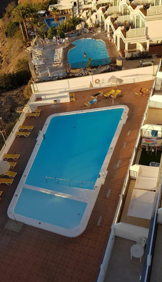 With Terrace Facing Apartamento *
