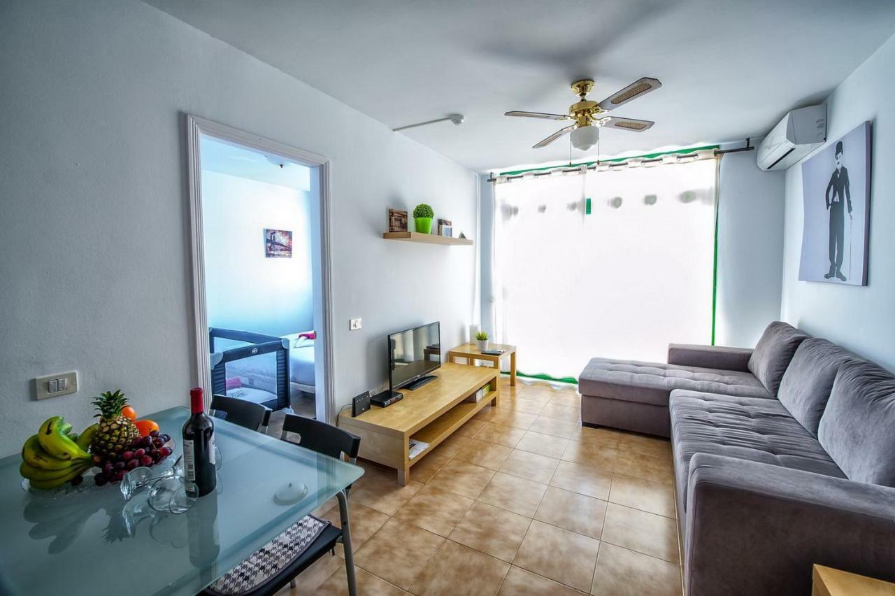 Apartament With Terrace Facing *